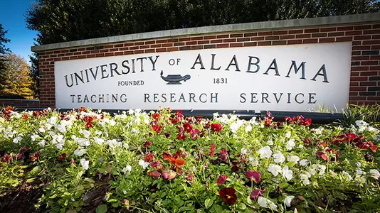 University of Alabama Campus Sign Full Size