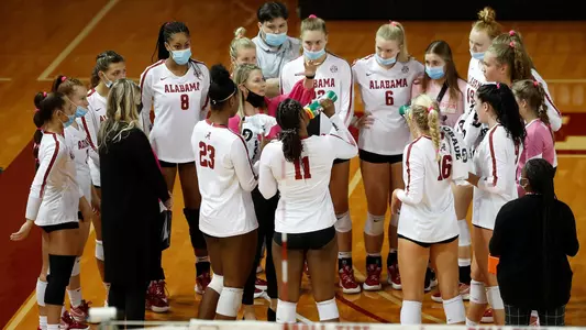Alabama volleyball team huddle