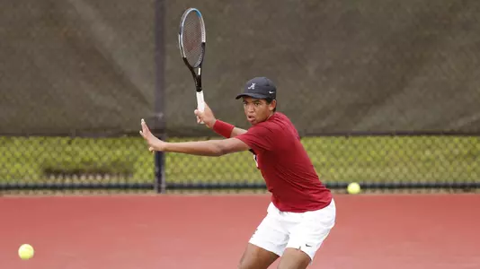 Enzo Aguiard hits the ball