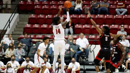 Keon Ellis shoots jumper vs Louisiana