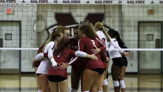 volleyball team huddle