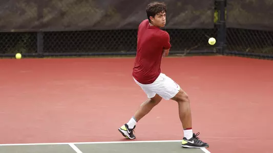 Ferreira returns a ball