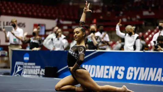 4/2/21 WGY Alabama vs Alabama gymnast Luisa BlancoPhoto by CrimsonTidePhotos