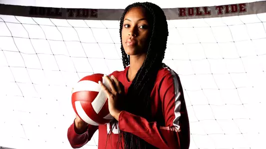 Alabama Volleyball Player Laila Smith