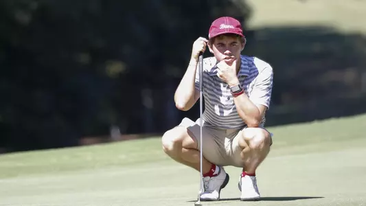 Thomas Ponder pondering a putt