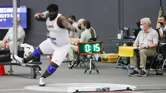 Alabama’s Isaac Odugbesan