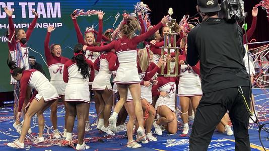 Alabama Cheerleading 2022 National Champions