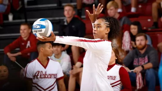 Alyiah Wells ready to serve vs. Missouri