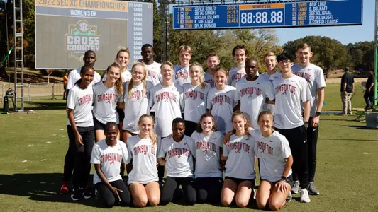 The 2022 Alabama Men's and Women's Cross Country Teams