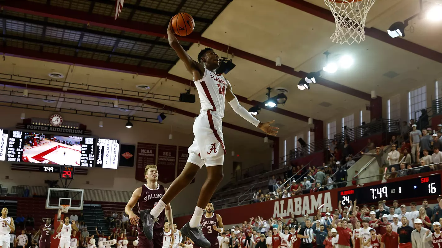 mensbasketball-action-BrandonMiller20221029