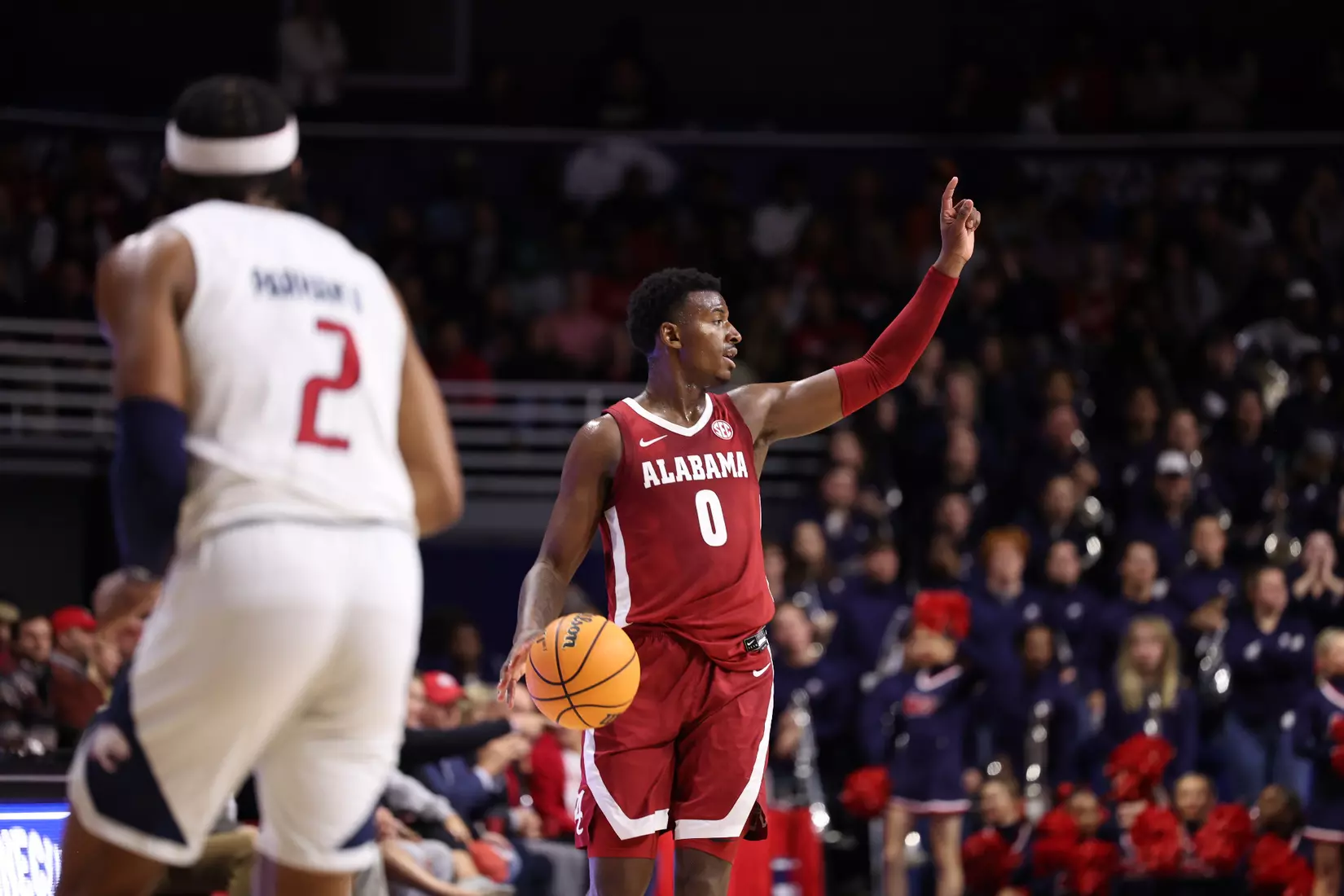 Alabama Guard Jaden Bradley (0) signals against South Alabama at Mithell Center in Mobile, AL on Tuesday, Nov 15, 2022.