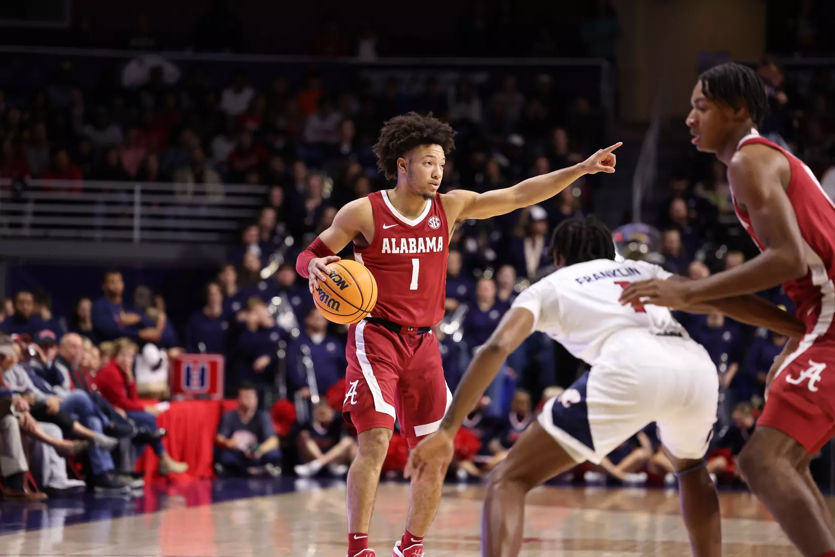 Alabama Guard Mark Sears (1) calls a play against South Alabama at Mithell Center in Mobile, AL on Tuesday, Nov 15, 2022.