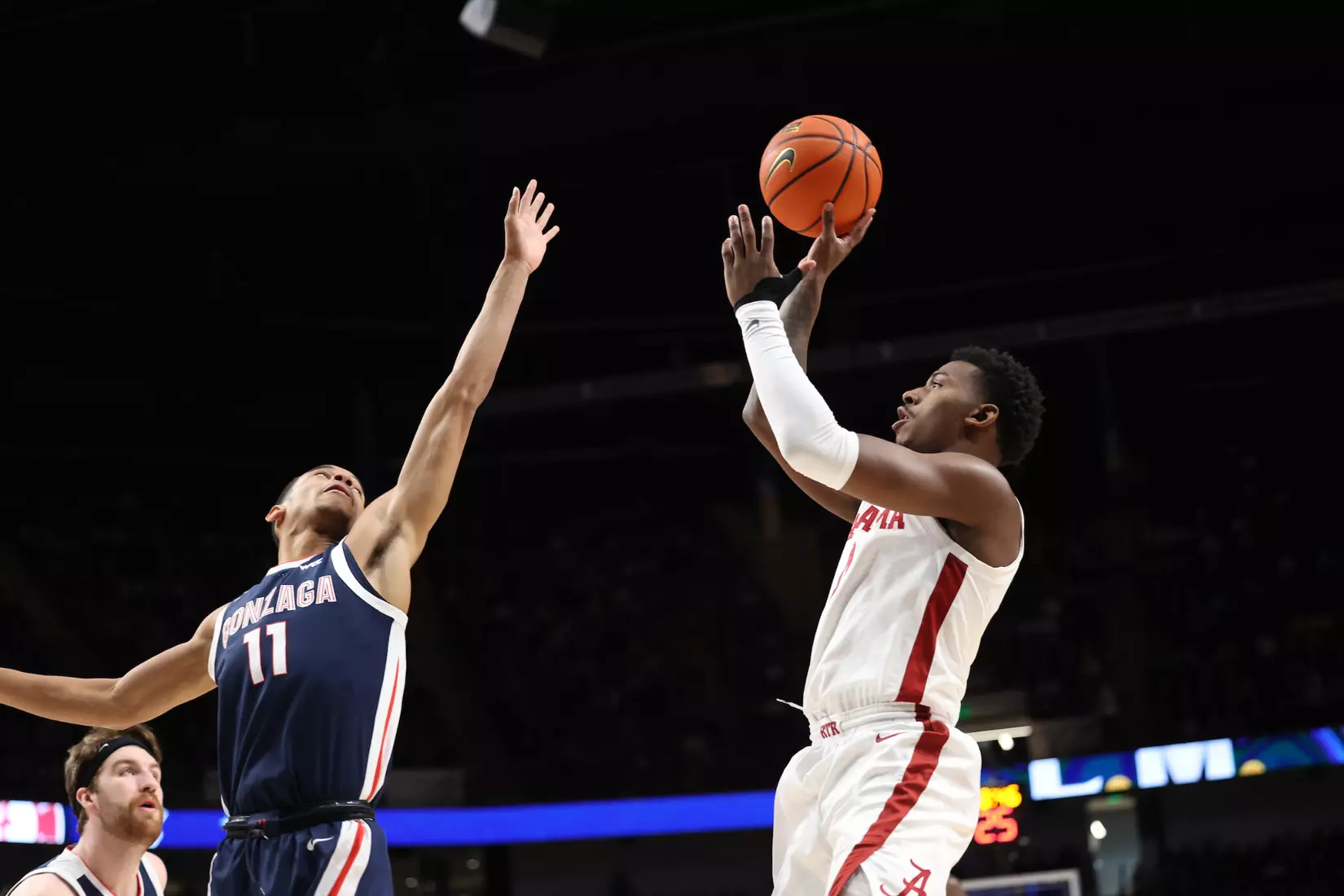 Alabama Guard Jaden Bradley (0) shoots the ball against Gonzaga at Legacy Arena in Birmingham, AL on Saturday, Dec 17, 2022.