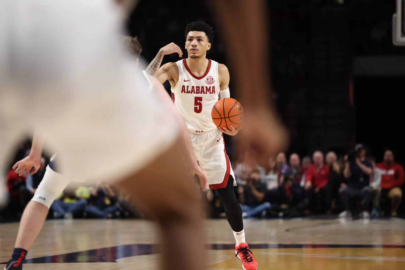 Alabama Guard Jahvon Quinerly (5) signals against Gonzaga at Legacy Arena in Birmingham, AL on Saturday, Dec 17, 2022.
