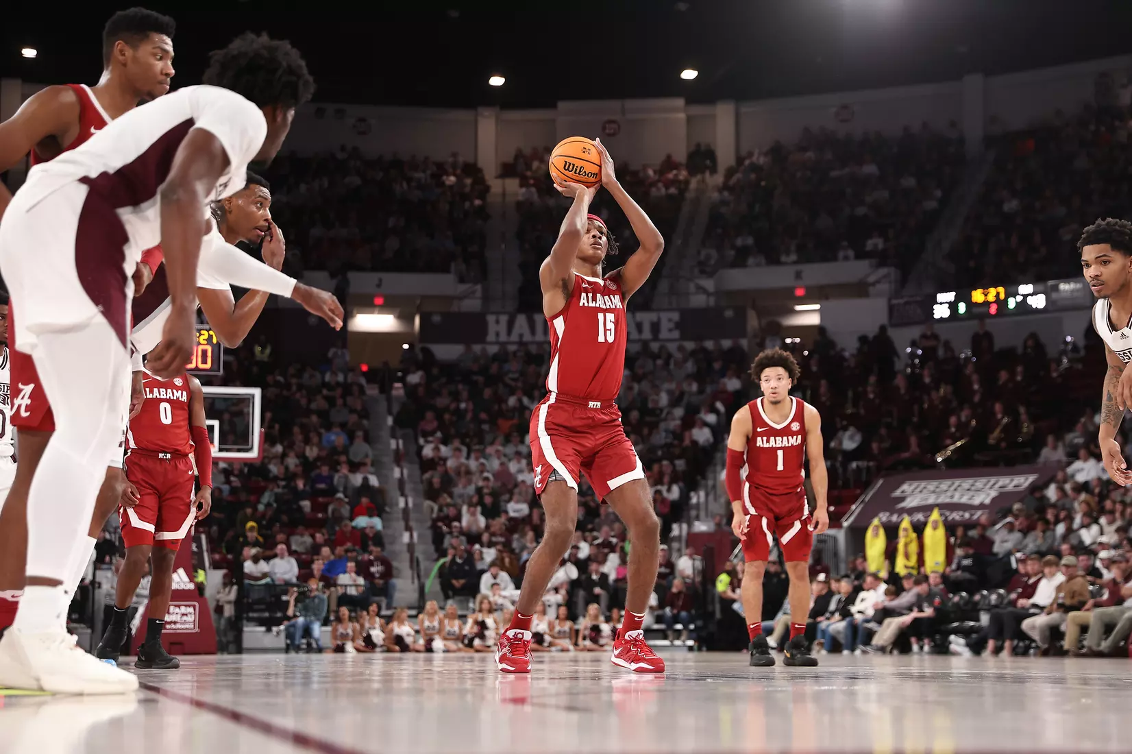 Alabama Forward Noah Clowney (15) shoots a free throw against Mississippi State at Humphrey Coliseum in Starkville, MS on Wednesday, Dec 28, 2022.
