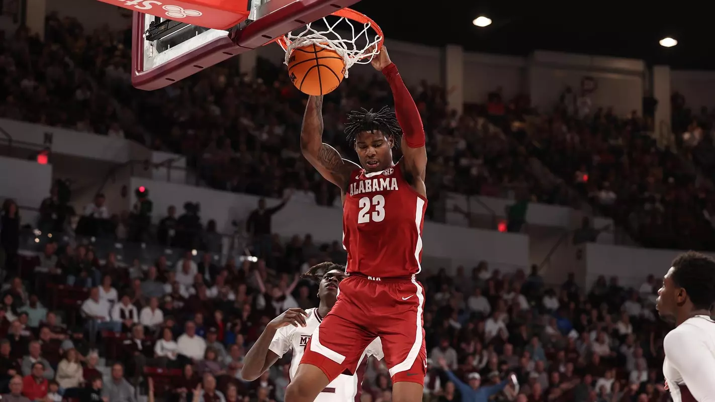 mensbasketball-action-20221228NickPringle