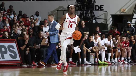 Keon Ellis dribbling the ball up the court vs. LSU