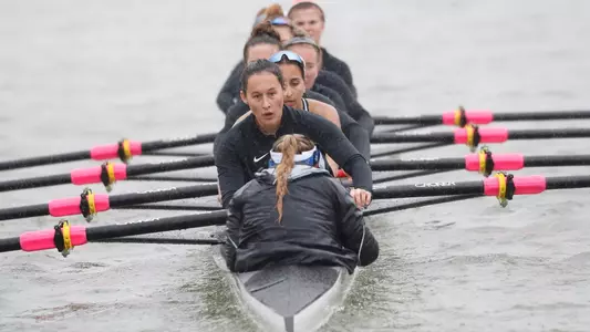 Alabama rowing scrimmaging against Navy