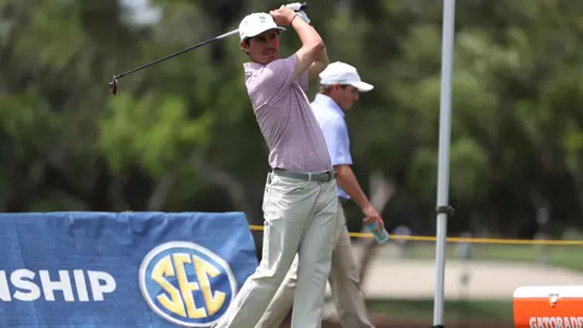 Thomas Ponder tees off at SEC Championships