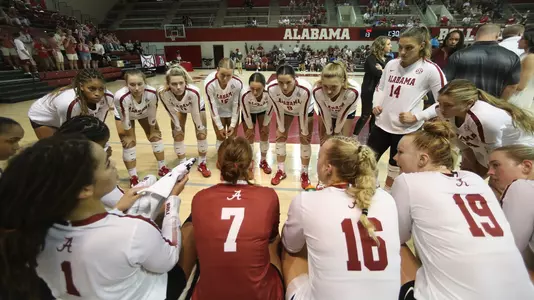 Alabama team huddle vs. Auburn