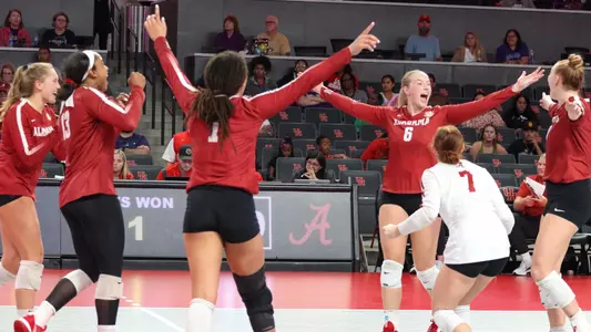 Alabama volleyball celebrates a point vs. Central Arkansas