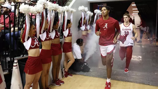 mensbasketball-action-20230107NoahClowney