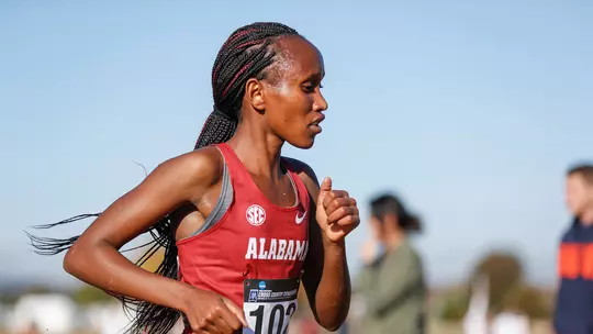 Mercy Chelangat running