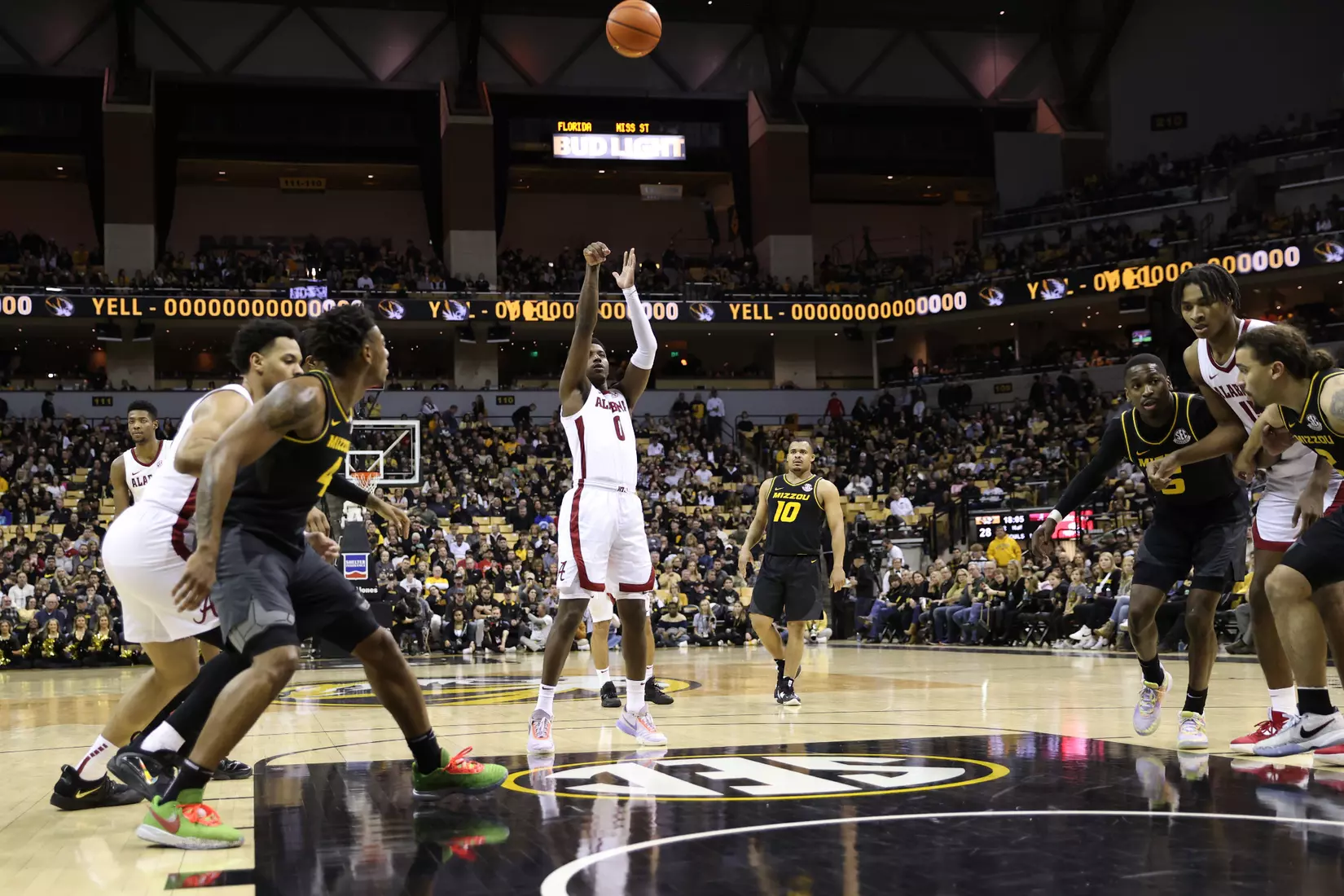 Alabama Guard Jaden Bradley (0) shoots a free throw against Mizzou at Mizzou Arena in Columbia, MO on Saturday, Jan 21, 2023.