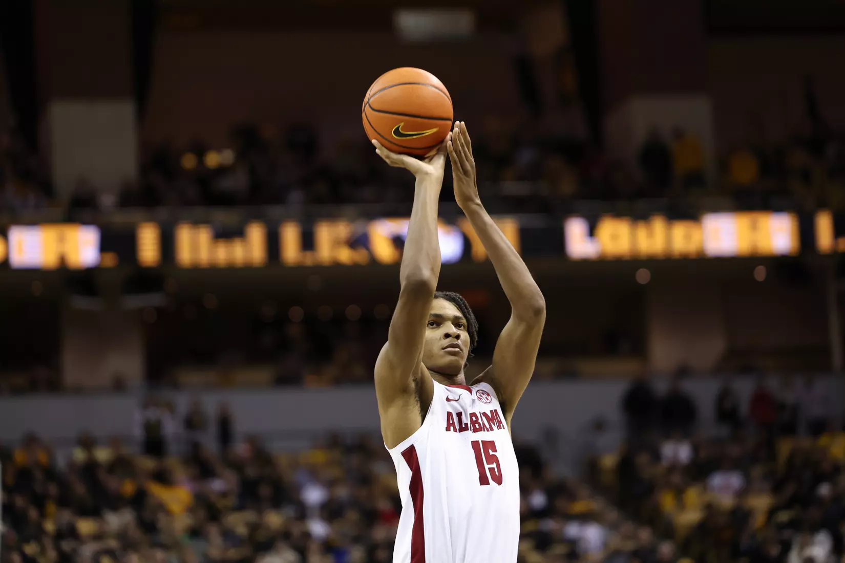 Alabama Forward Noah Clowney (15) shoots a free throw against Mizzou at Mizzou Arena in Columbia, MO on Saturday, Jan 21, 2023.