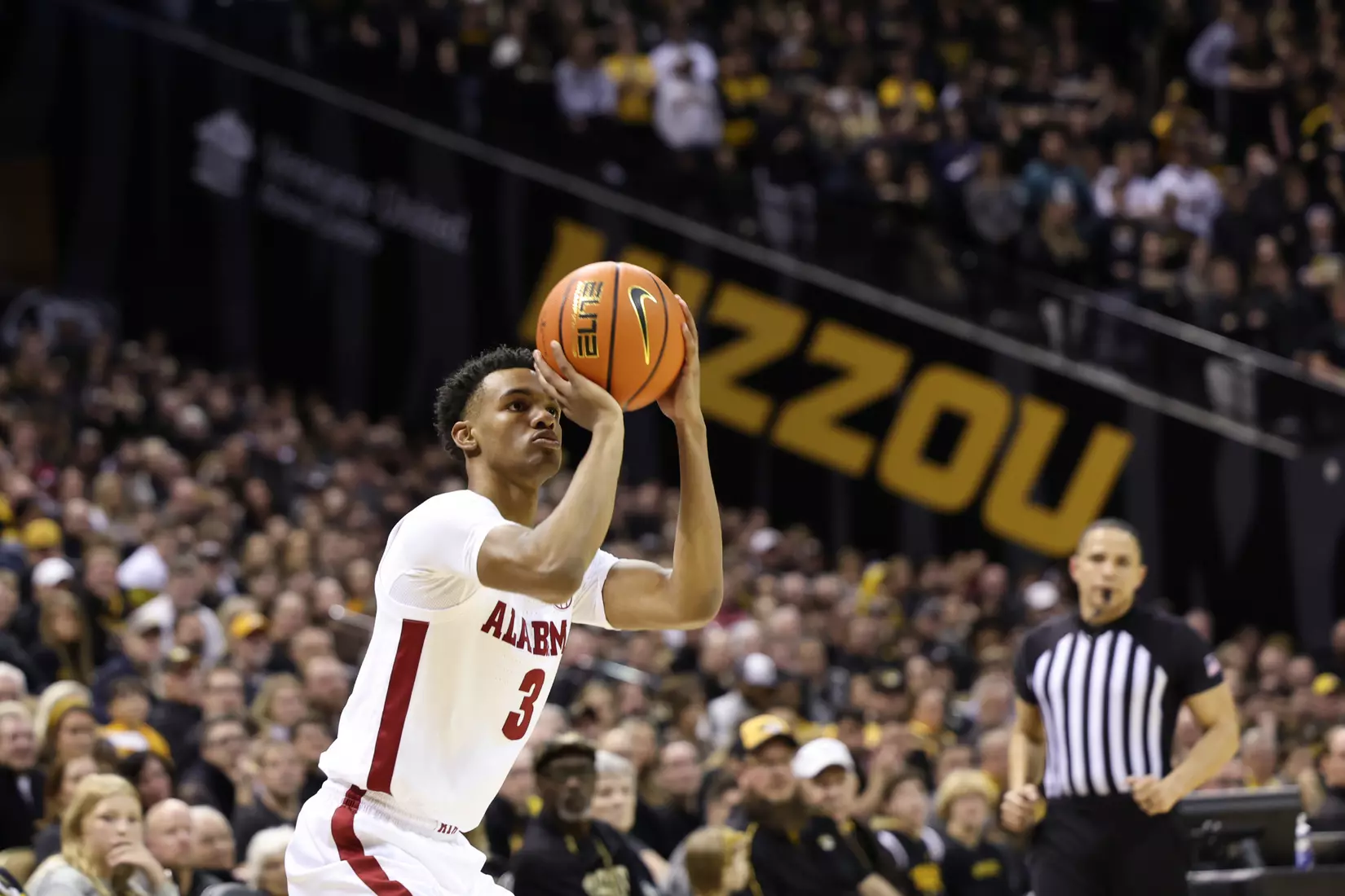 Alabama Guard Rylan Griffen (3) shoots the ball against Mizzou at Mizzou Arena in Columbia, MO on Saturday, Jan 21, 2023.