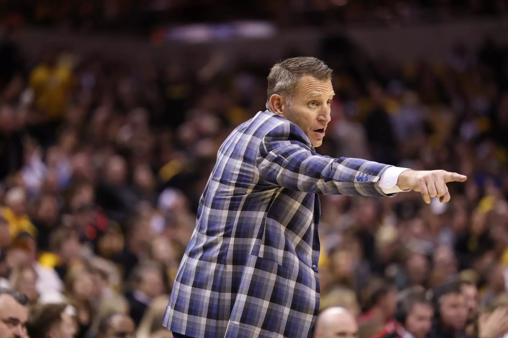 Alabama Alabama Head Coach Nate Oats calls a play against Mizzou at Mizzou Arena in Columbia, MO on Saturday, Jan 21, 2023.