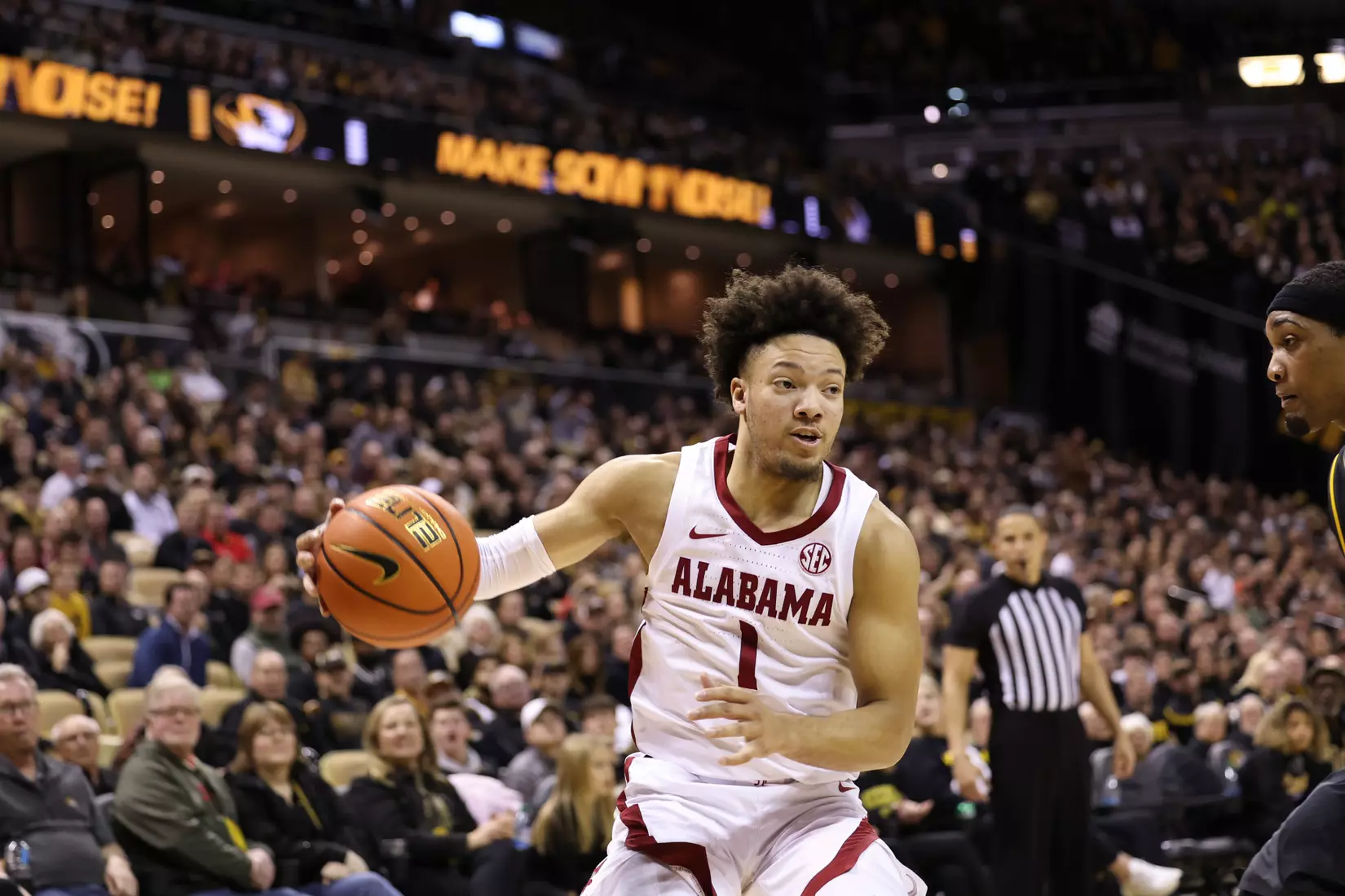 Alabama Guard Mark Sears (1) dribbles the ball against Mizzou at Mizzou Arena in Columbia, MO on Saturday, Jan 21, 2023.