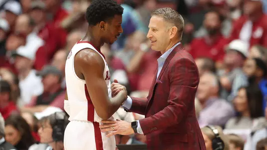 mensbasketball-action-20230107JadenBradley