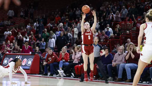 Alabama Guard Hannah Barber (5) shoots a 3 against Arkansas at Bud Walton Arena in Fayetteville , AR on Thursday, Jan 26, 2023.