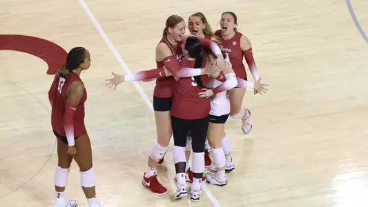 Alabama volleyball players celebrate after scoring a point vs. Missouri (Oct. 11, 2023)