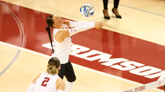 Francesca Bertucci bumps the ball.