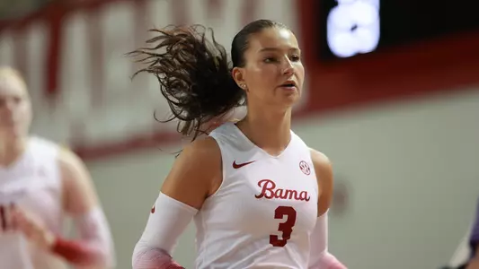 Allison Berent jogs off the court.