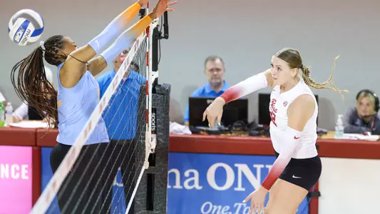 Kyla Dunaway's hit finds a hole in Tennessee's block.