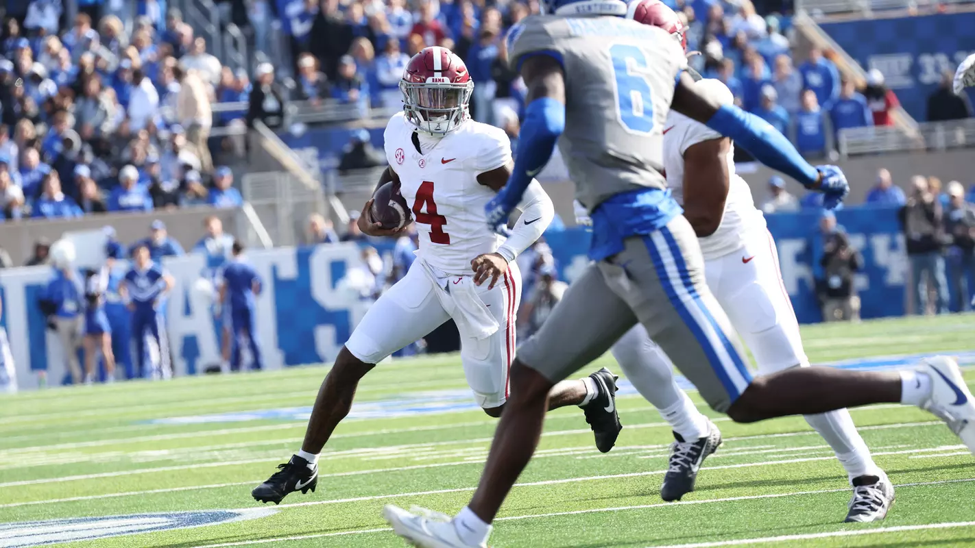 Alabama quarterback Jalen Milroe (4) runs the ball against Kentucky at Kroger Field in Lexington, KY on Saturday, Nov 11, 2023.