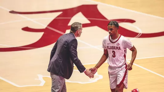 Rylan Griffen and Nate Oats Handshake vs. South Alabama