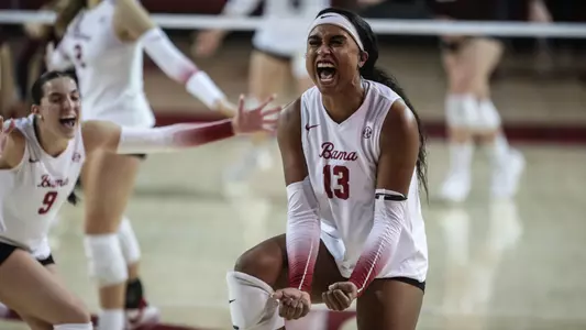 Alyiah Wells (13) celebrates a win over Texas A&M (Nov. 25, 2023)