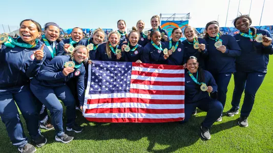 Team USA celebrates winning a gold medal at the 2023 Pan American Games (Nov. 4, 2023)