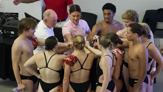 Diving huddle