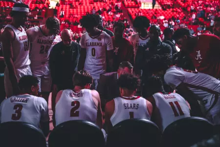 Men's Basketball Huddle vs. Arkansas State
