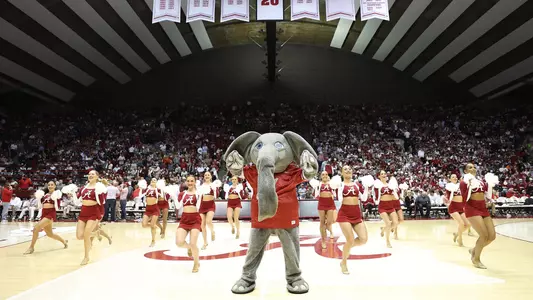 mensbasketball-action-20230107BigAl