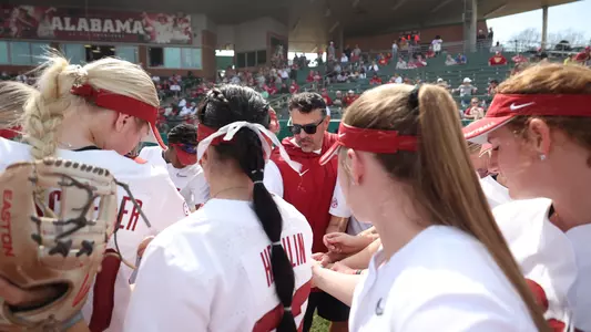 Alabama softball pregame huddle vs. Kennesaw State (Feb. 26, 2023)