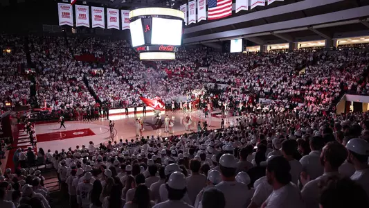 mensbasketball-action-20230225ColemanColiseum