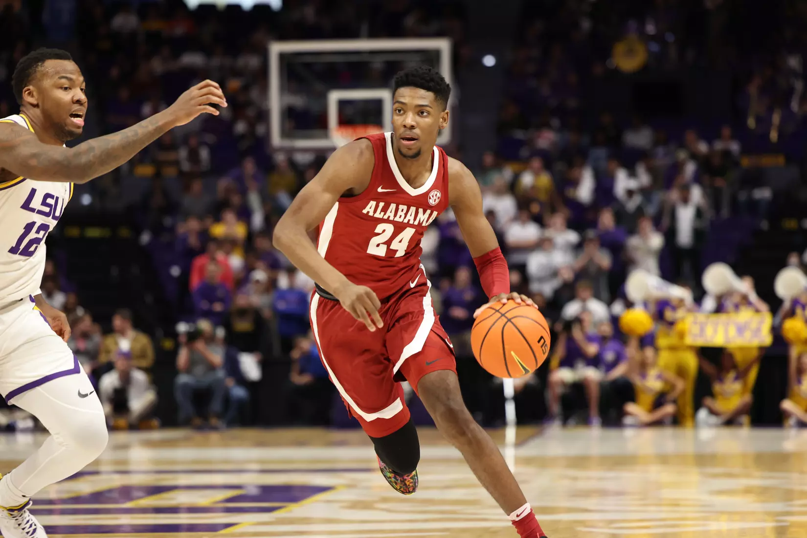 Alabama Forward Brandon Miller (24) dribbles the ball against LSU at Pete Maravich Center in Tuscaloosa, AL on Saturday, Feb 4, 2023.