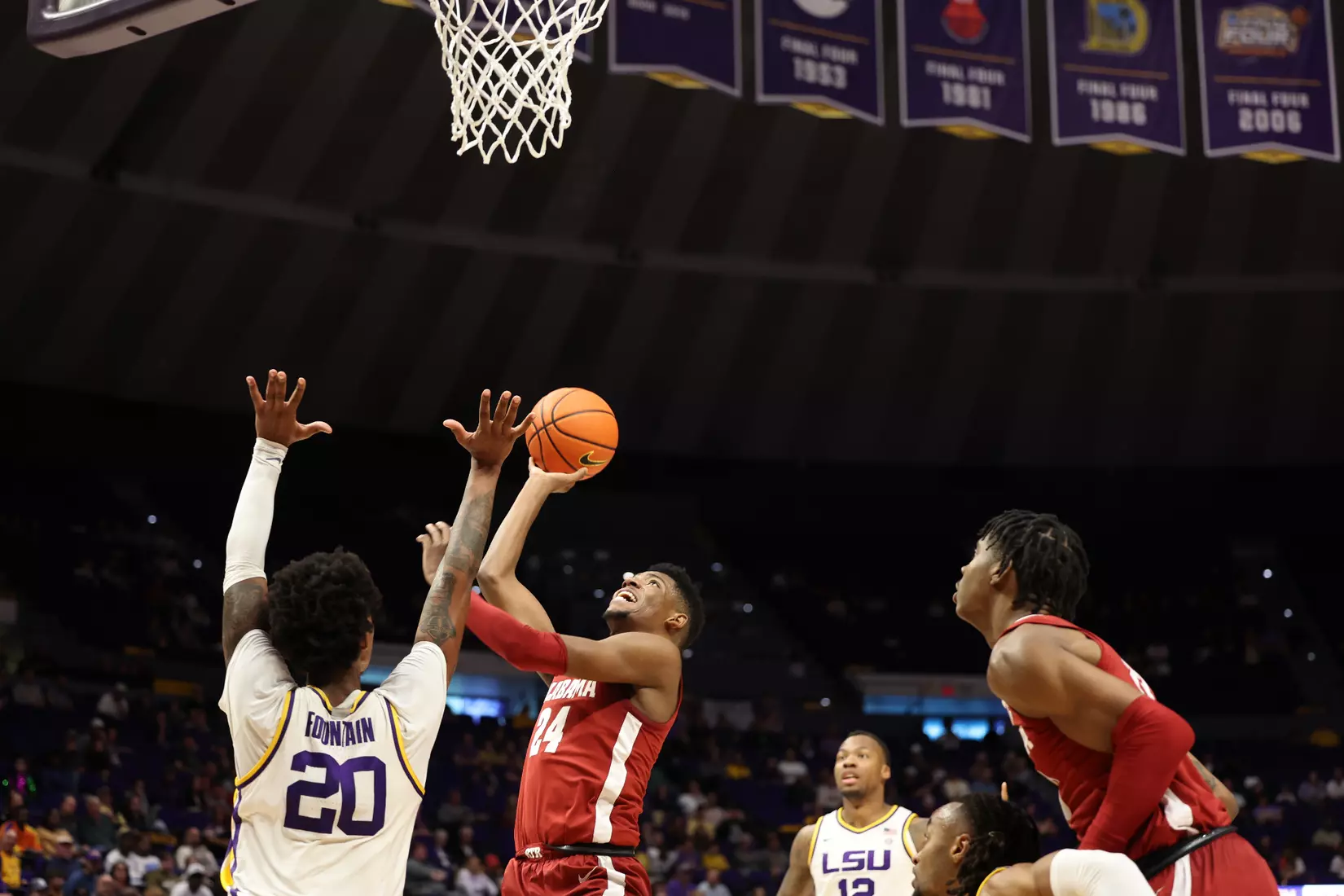 Alabama Forward Brandon Miller (24) shoots the ball against LSU at Pete Maravich Center in Tuscaloosa, AL on Saturday, Feb 4, 2023.