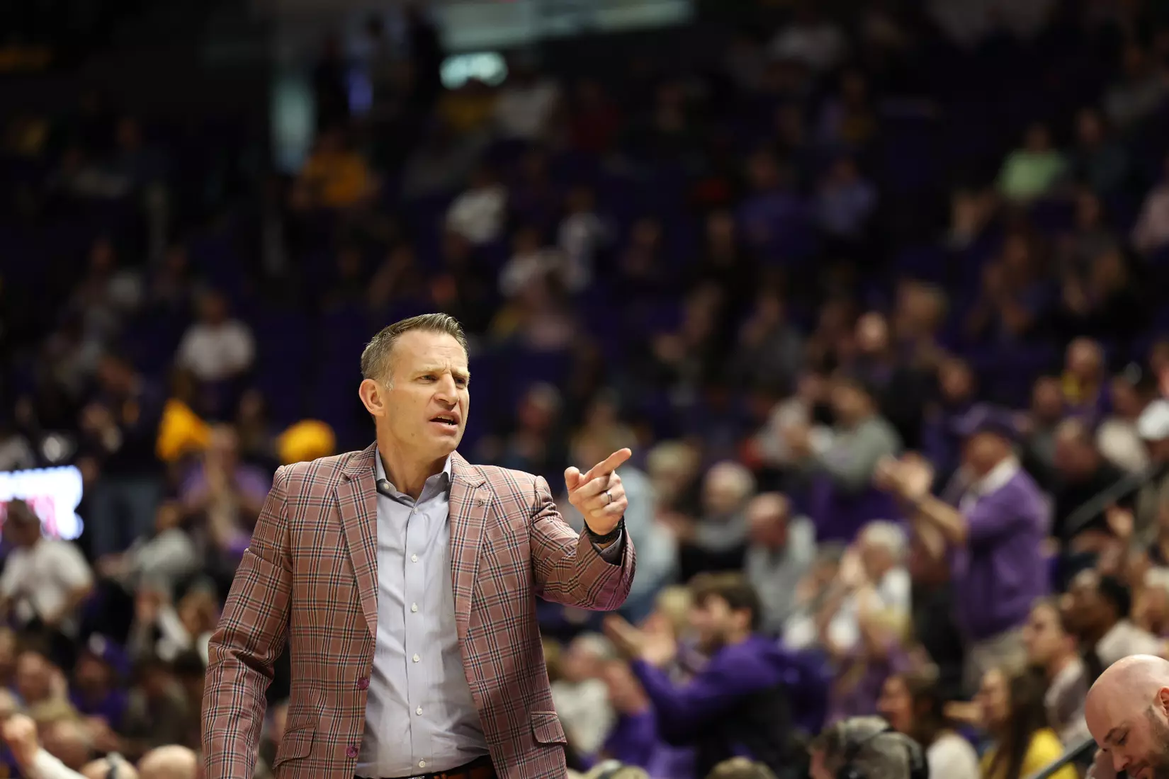 Alabama Alabama Head Coach Nate Oats directs the team against LSU at Pete Maravich Center in Tuscaloosa, AL on Saturday, Feb 4, 2023.